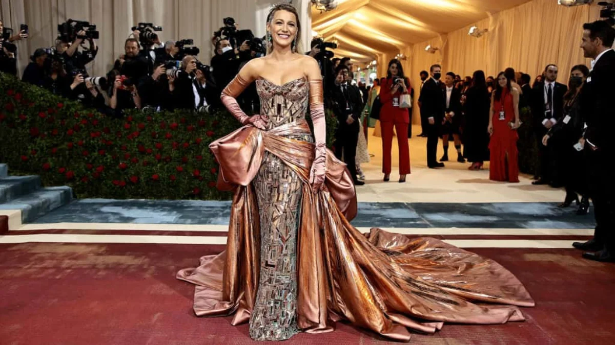 Blake Lively net worth, Blake Lively 2024, Gossip Girl, Blake Lively movies, Blake Lively income, Hollywood actress, Blake Lively business ventures, Ryan Reynolds, Blake Lively endorsements